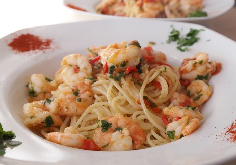 Spagetti aglio olio im Restaurant